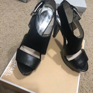 Michael kors sandal